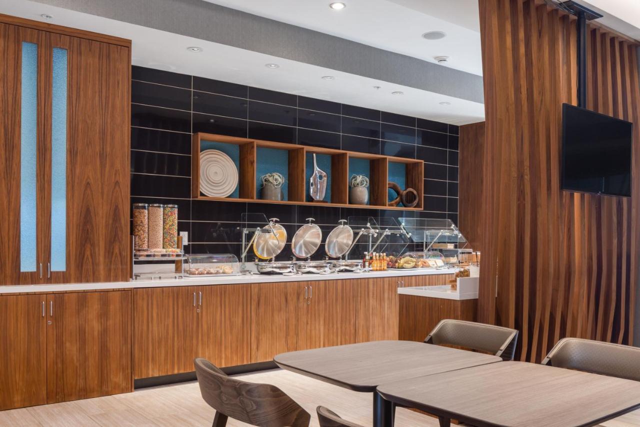 Springhill Suites By Marriott Tucson At The Bridges Экстерьер фото